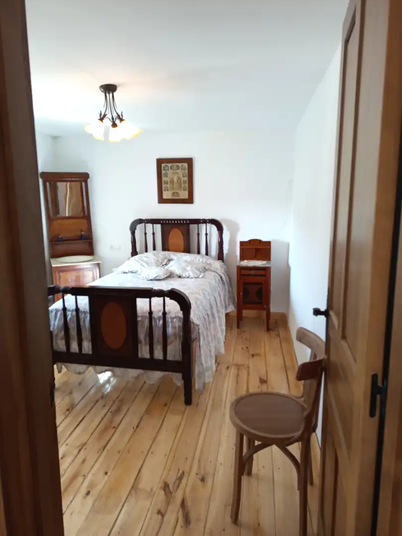 Dormitori de Casa o xalet en venda en Dehesa de Romanos  amb Calefacció, Parquet i Traster
