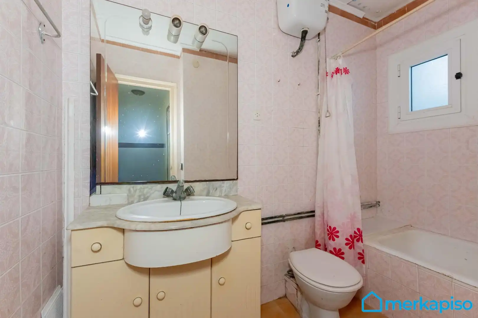 Bathroom of Ground floor for sale in Viladecans