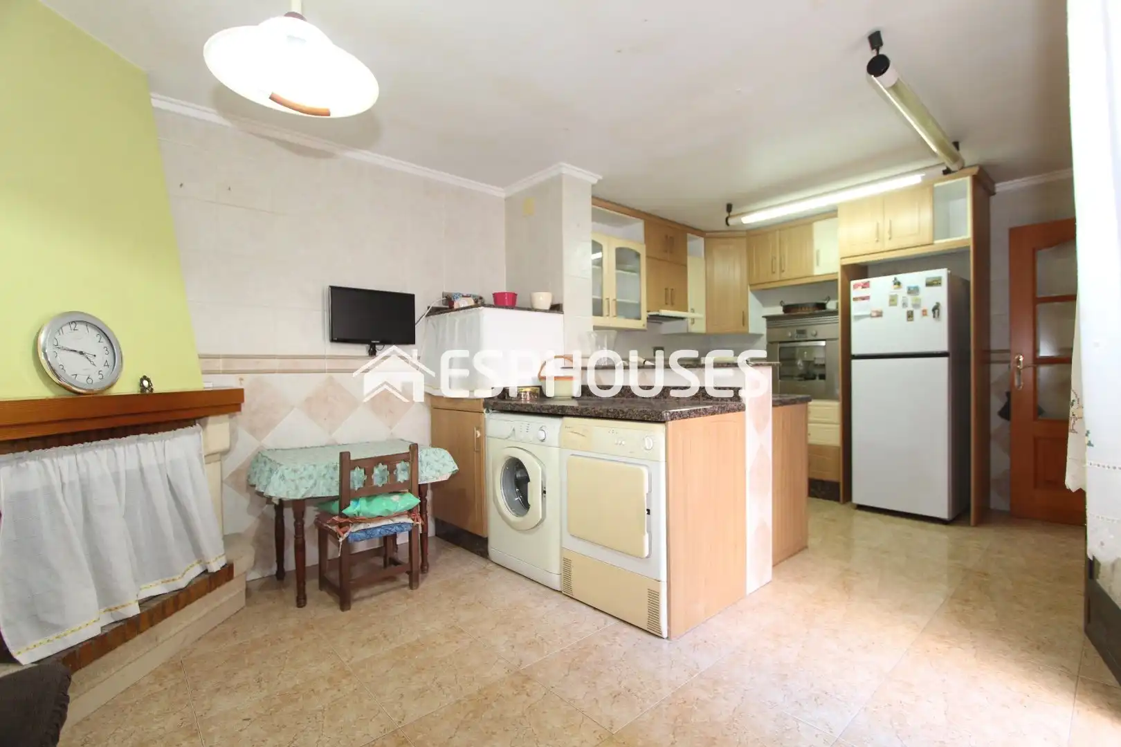 Casa pareada con terraza en venta en Pueblo, imagen 5