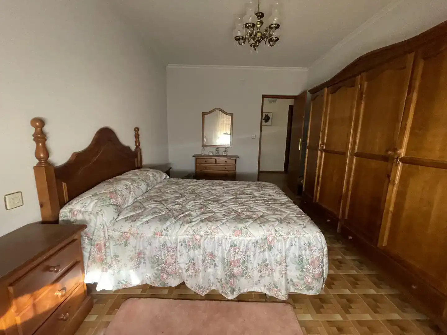Dormitori de Casa adosada en venda en Viso del Marqués amb Traster, Moblat i Balcó