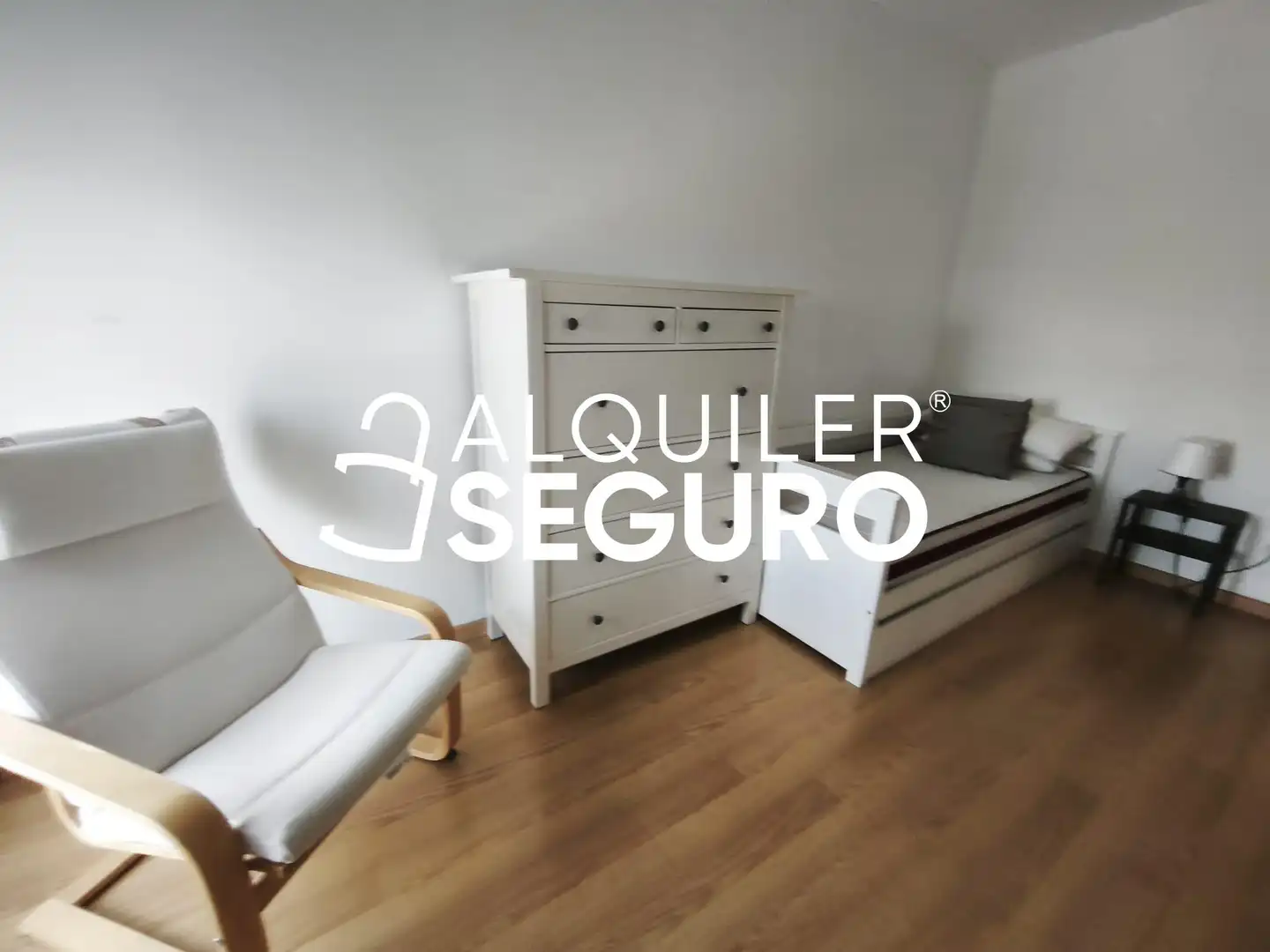 Bedroom of Flat for rent in Zaragoza  with Air Conditioner, Heating and Terrace