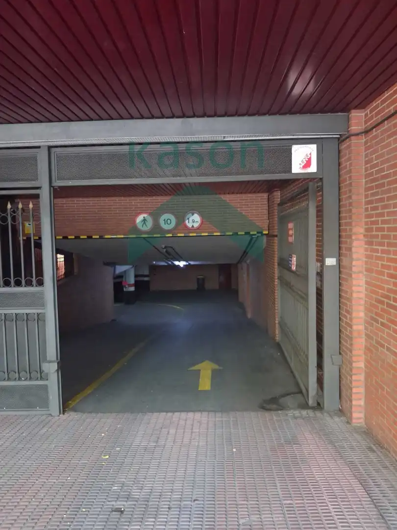 Aparcament de Garatge en venda en Madrid