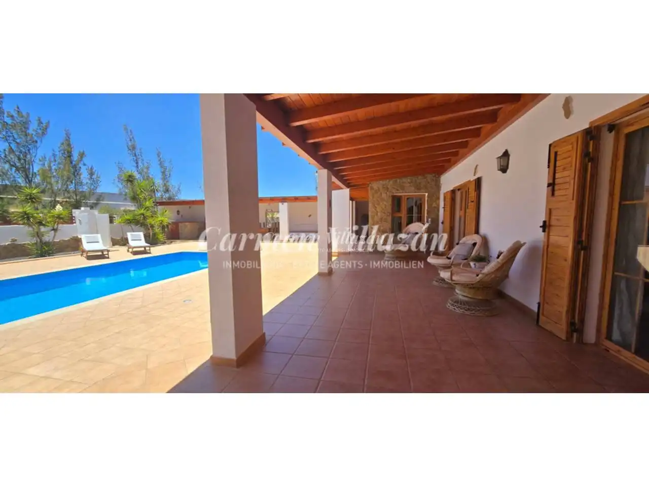 Exterior view of Houses for sale in Antigua  with Heating, Private garden and Terrace