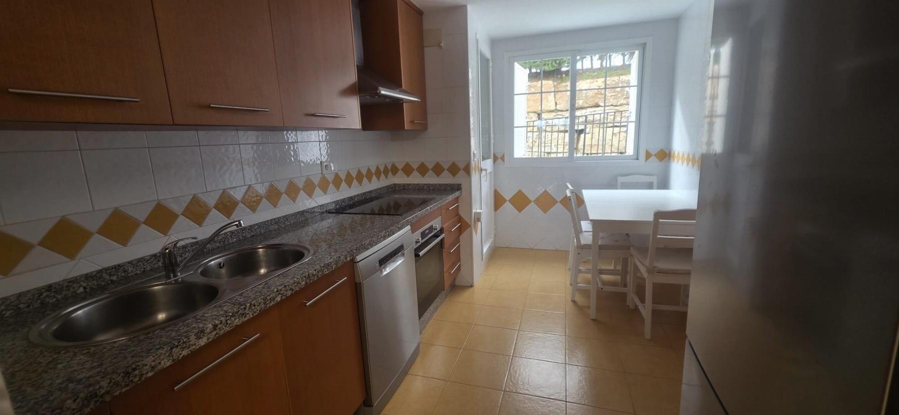 Kitchen of Flat for sale in Marbella  with Air Conditioner, Terrace and Balcony