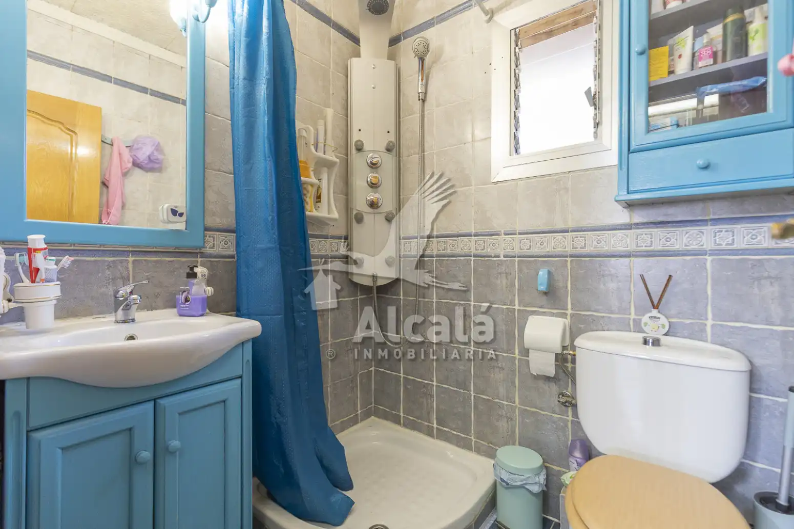 Bathroom of Flat for sale in Alcalá de Henares  with Air Conditioner, Heating and Terrace
