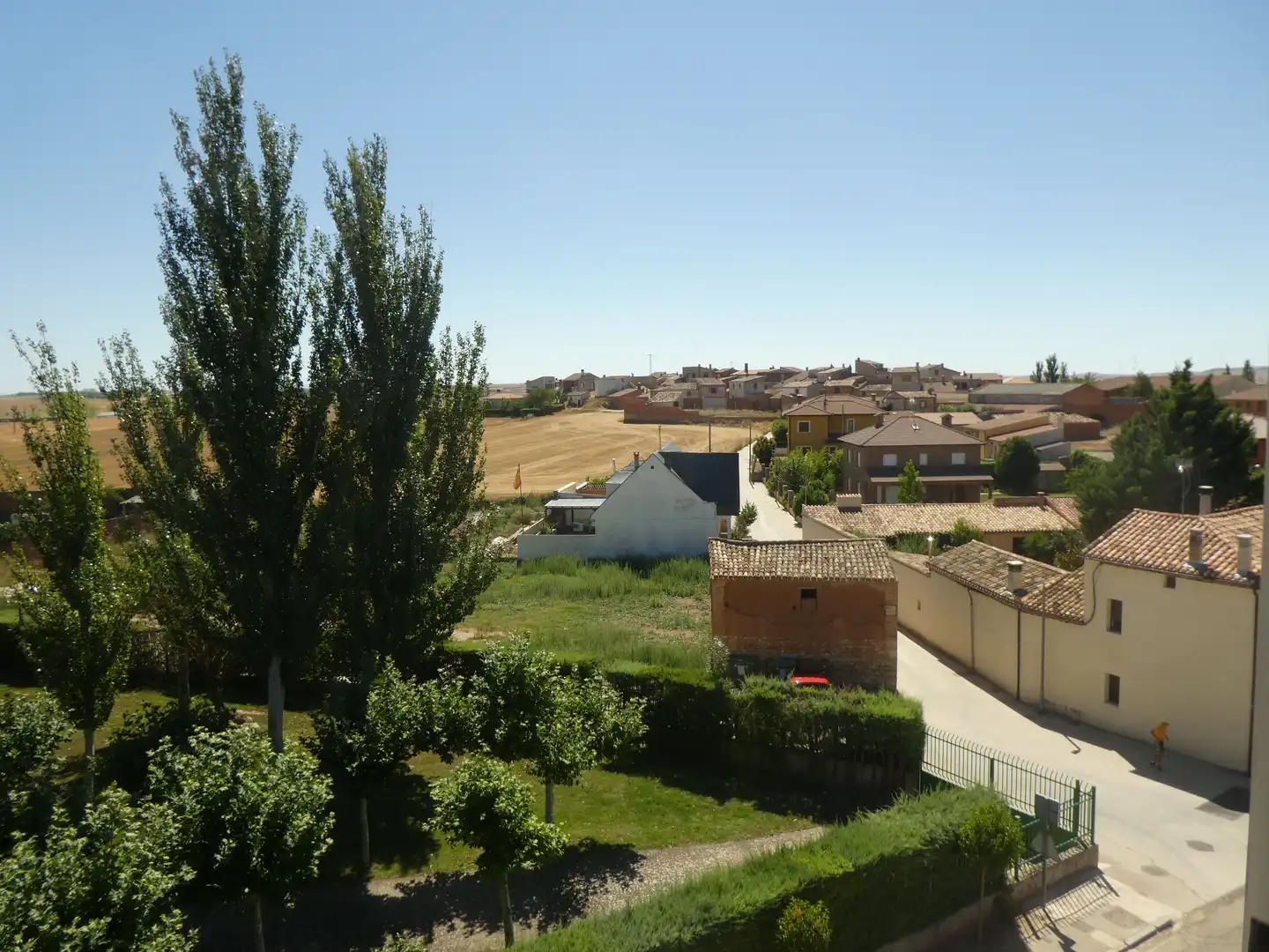 Außenansicht von Wohnung zum Verkauf in Santa María del Campo mit Heizung