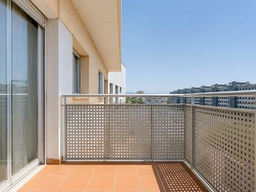 Àtic amb ascensor en venda a Sant Adriá Nord