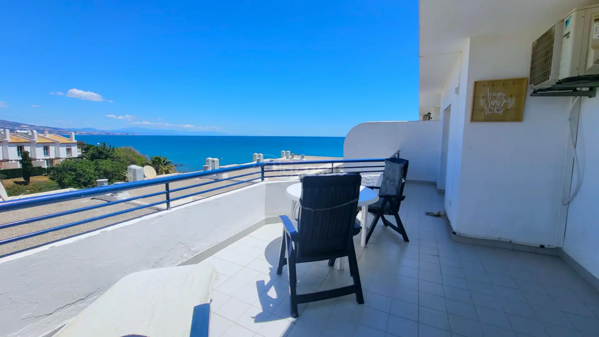 Terrasse von Einfamilien-Reihenhaus zum Verkauf in Mijas mit Klimaanlage, Heizung und Terrasse