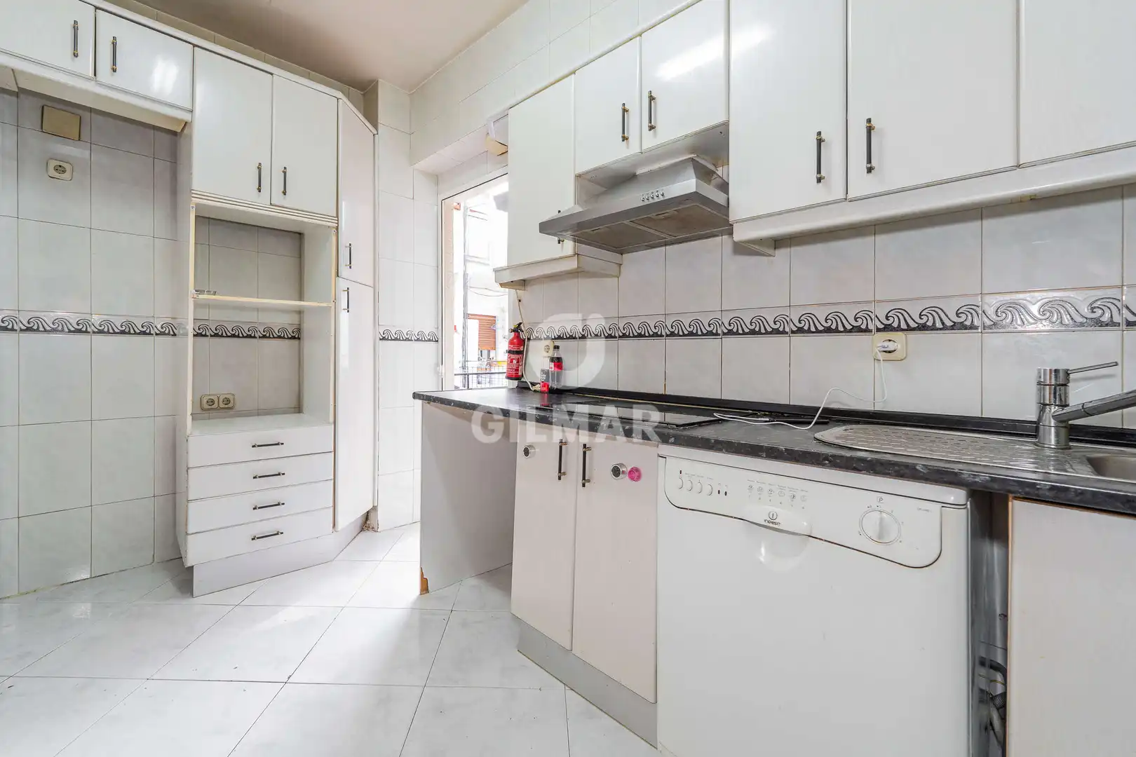 Küche von Wohnung zum Verkauf in Madrid mit Heizung und Balkon
