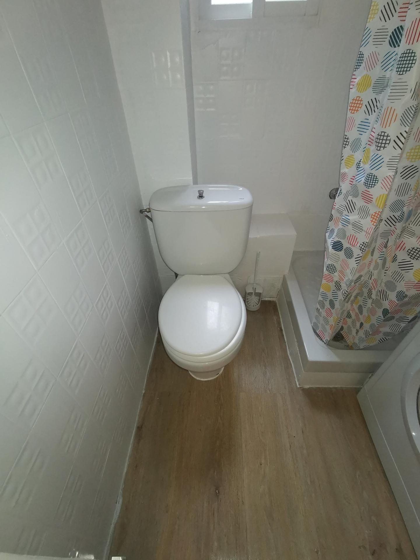Baño de Piso en venta en Sacedón con Calefacción