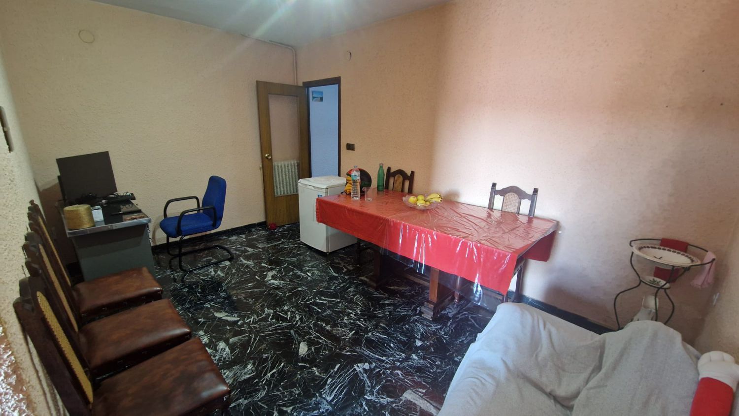 Comedor de Piso en venta en León Capital  con Calefacción y Terraza