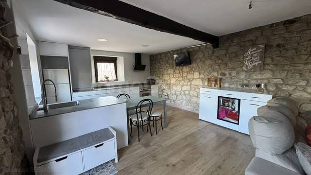 Casa adosada en Venta en Calle Mayor, 13 en Campoo de Enmedio