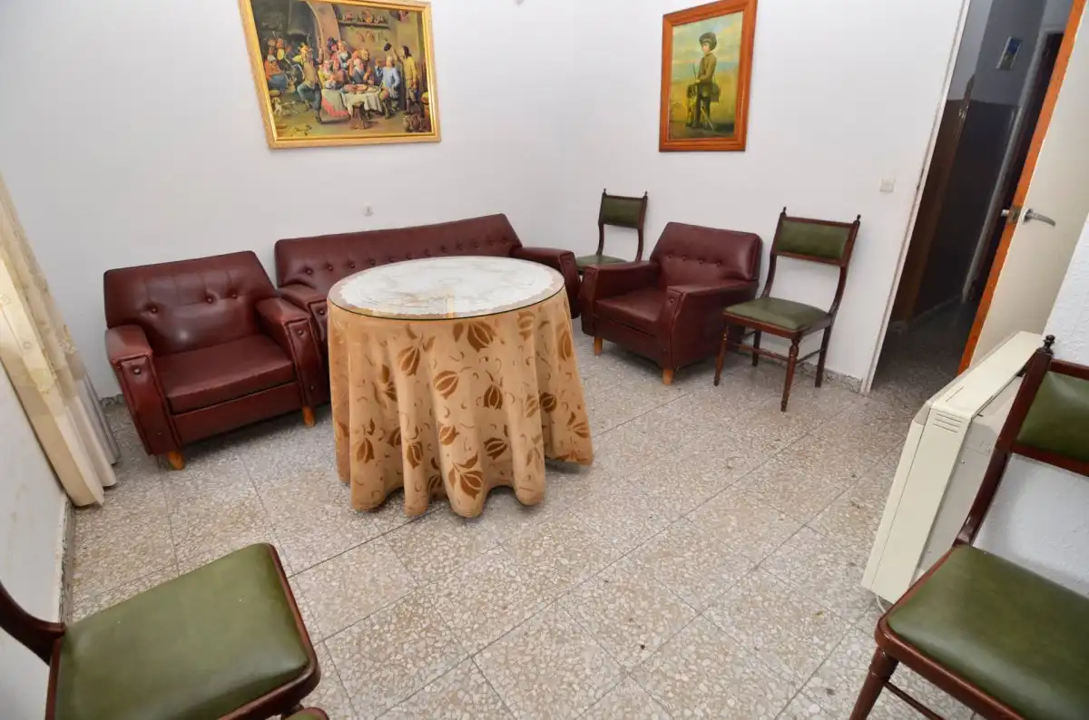 Sala de estar de Casa o chalet en venta en Fuentesaúco con Calefacción y Terraza