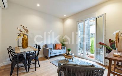 Living room of Flat for sale in  Barcelona Capital  with Air Conditioner, Heating and Terrace