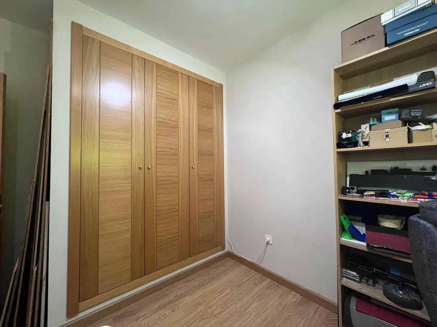 Bedroom of Flat for sale in Cáceres  with Storage room, Swimming Pool and Furnished