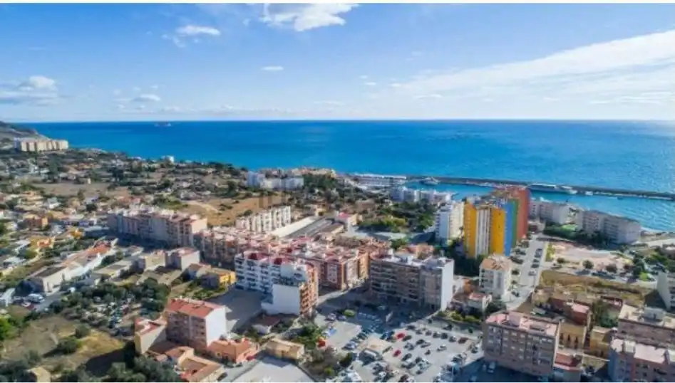 Wohnbaugrundstück zum Verkauf in Poble Nou - Montiboli