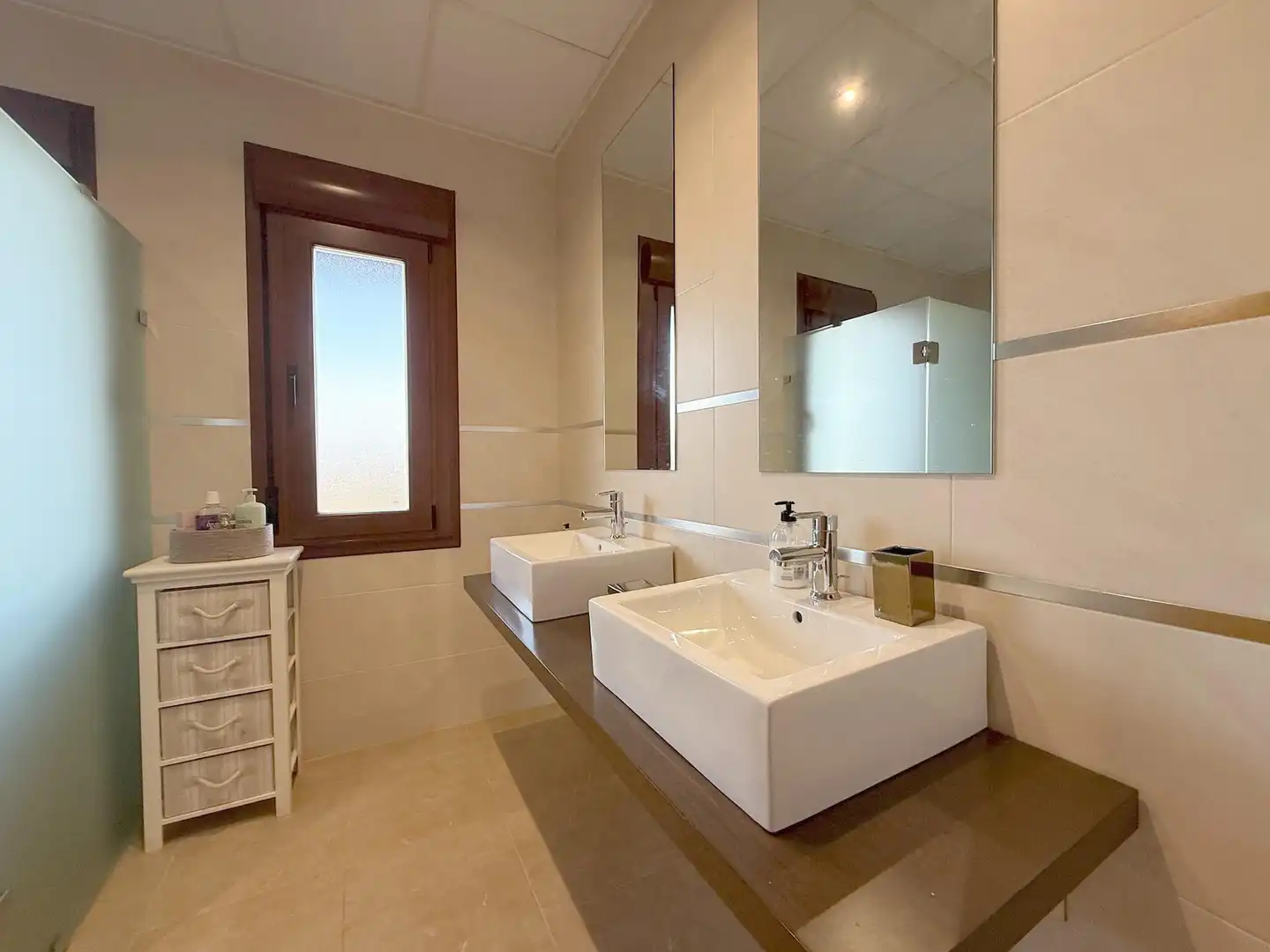 Baño de Casa o chalet en venta en Cadrete con Aire acondicionado, Calefacción y Jardín privado