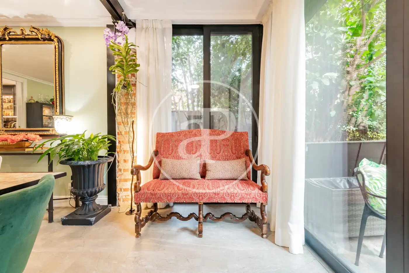 Wohnzimmer von Haus oder Chalet zum Verkauf in Madrid mit Klimaanlage, Heizung und Privatgarten