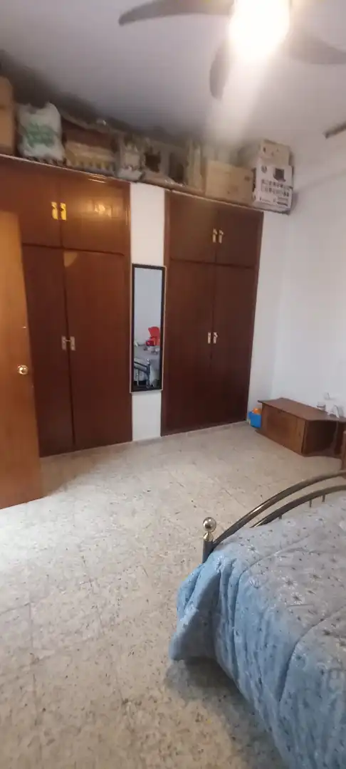 Schlafzimmer von Haus oder Chalet zum Verkauf in Sevilla mit Klimaanlage, Privatgarten und Terrasse