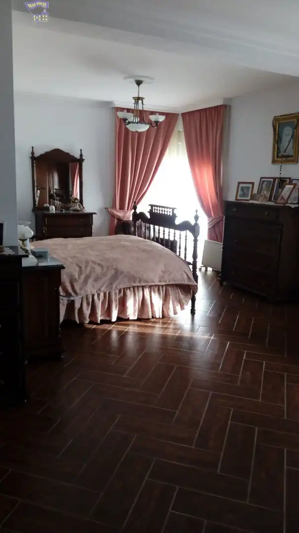 Dormitori de Casa o xalet en venda en Arcos de la Frontera amb Aire condicionat, Terrassa i Balcó