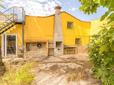 Villa con piscina in vendita a Ptda Valverde
