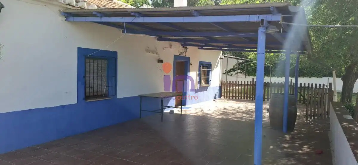 Jardí de Finca rústica en venda en Valdepeñas amb Calefacció