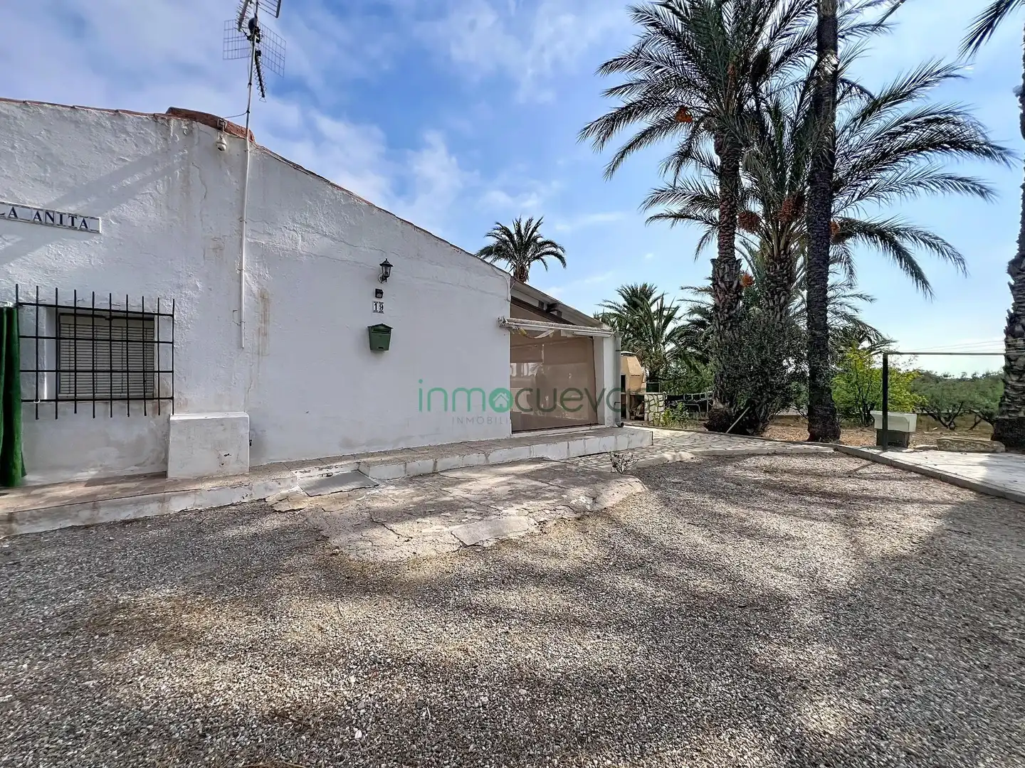 Vista exterior de Finca rústica en venda en Pulpí amb Aire condicionat, Jardí privat i Terrassa