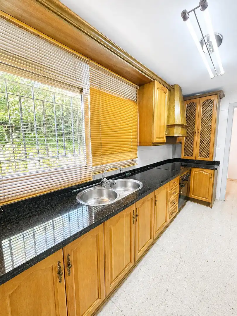 Cocina de Casa o chalet en venta en Granada con Aire acondicionado