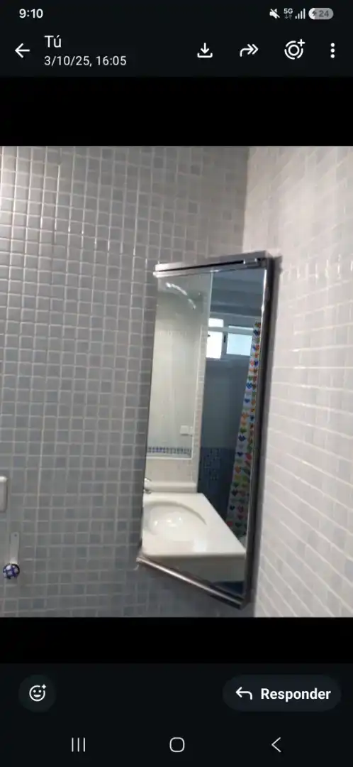 Badezimmer von Wohnung zur Miete in  Huelva Capital mit Klimaanlage und Balkon