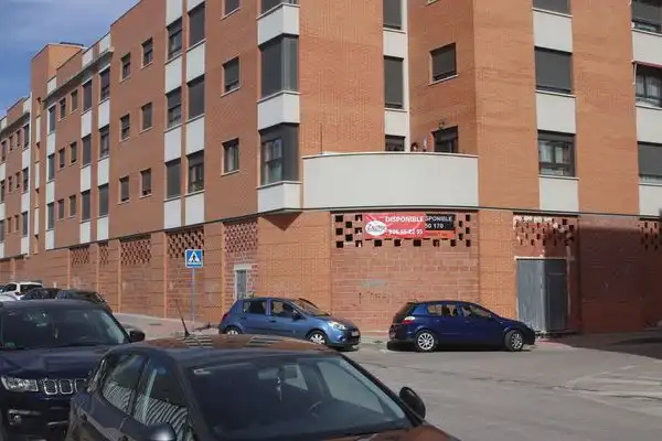 Local comercial en venda a Calle Rigoberta Menchu, imagen 4