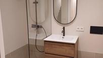 Bathroom of Flat for sale in Vigo 