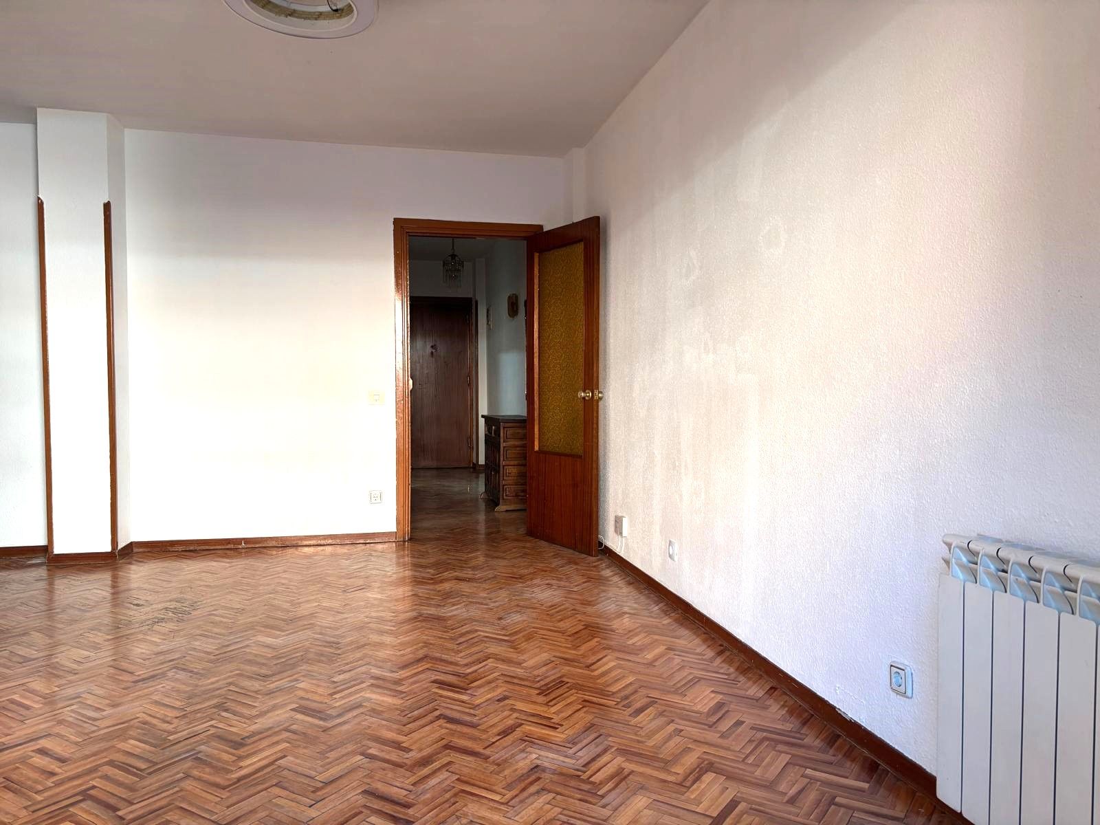 Bedroom of Flat for sale in Alcalá de Henares  with Heating, Parquet flooring and Terrace