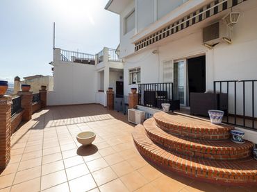 Reihenhaus mit Balkon zur Miete in Centro