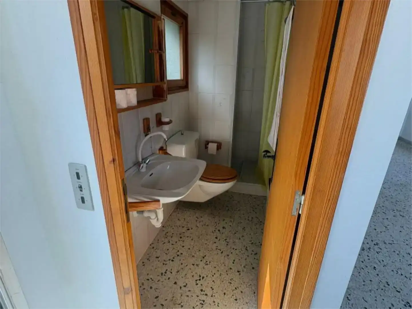 Bany de Pis en venda en L'Estartit amb Aire condicionat i Balcó