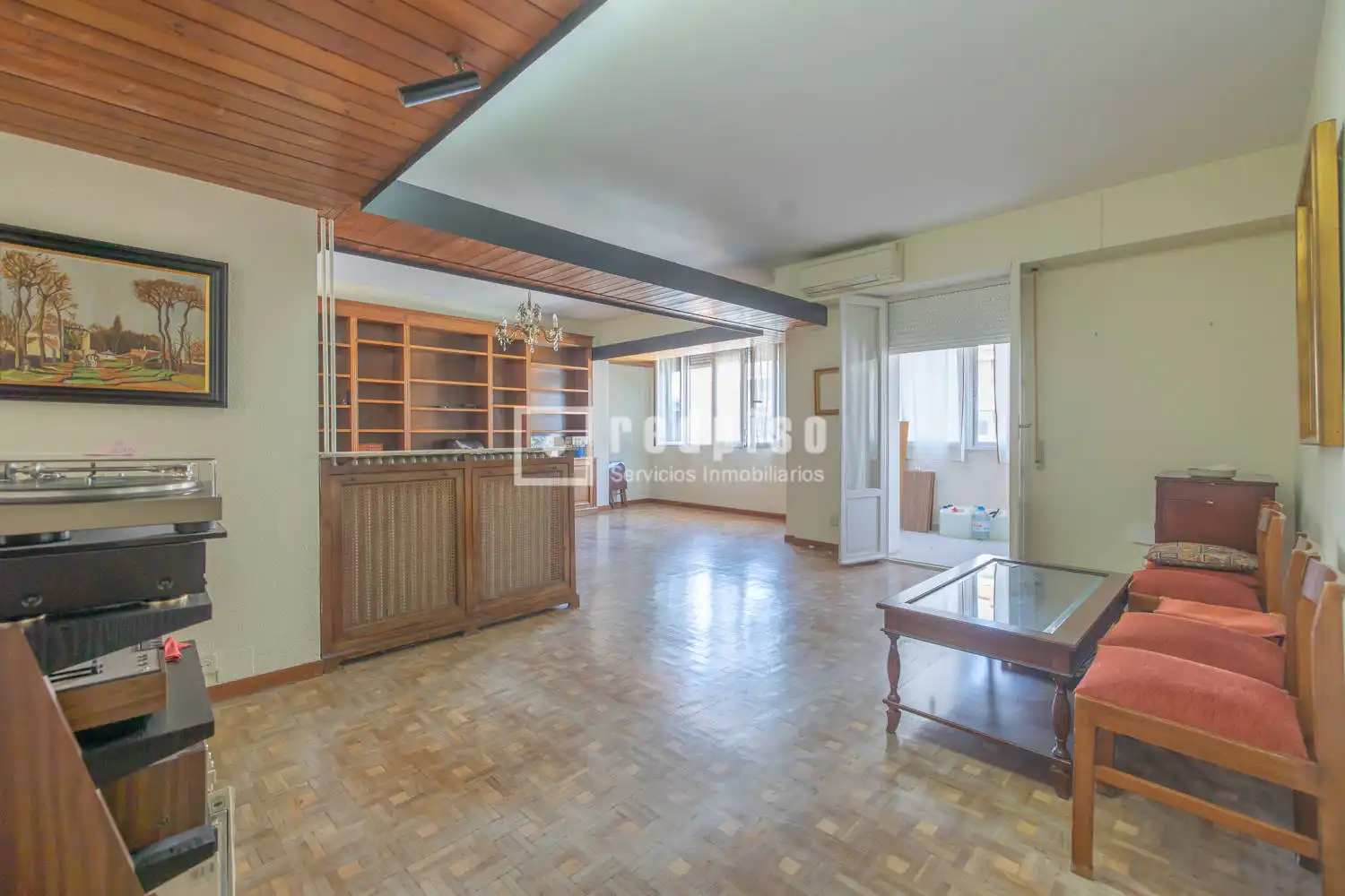 Wohnzimmer von Wohnung zum Verkauf in Madrid mit Klimaanlage, Heizung und Terrasse