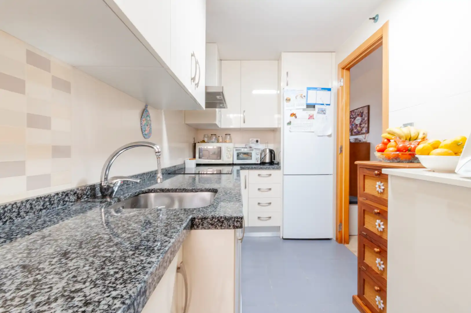 Kitchen of Flat for sale in Roquetas de Mar  with Furnished, Oven and Washing machine