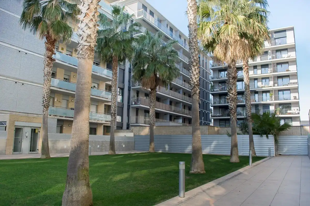 Flat for sale in Port