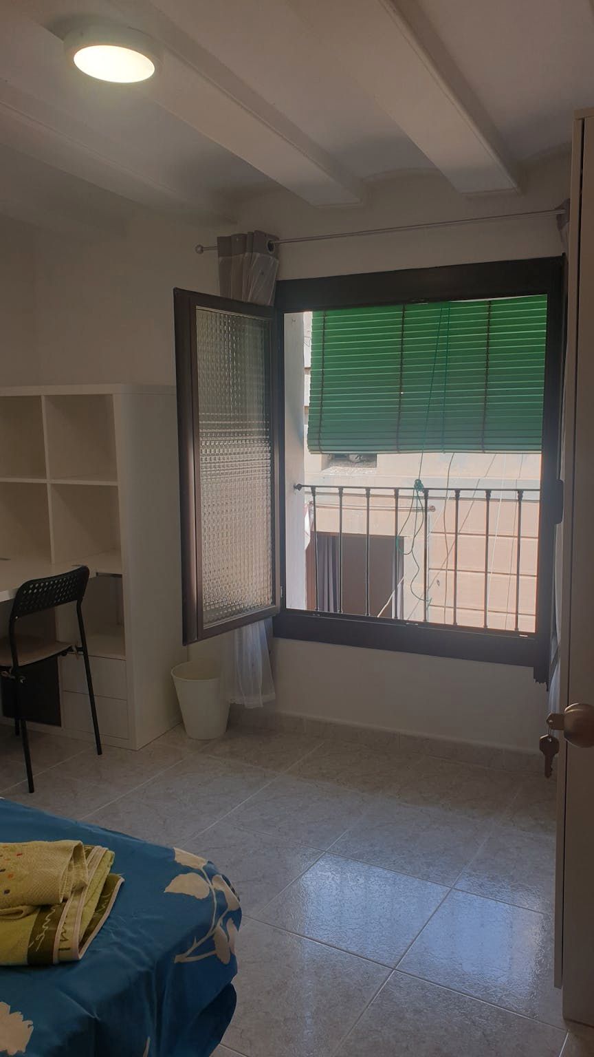 Balcony of Flat to share in  Barcelona Capital  with Air Conditioner, Heating and Furnished
