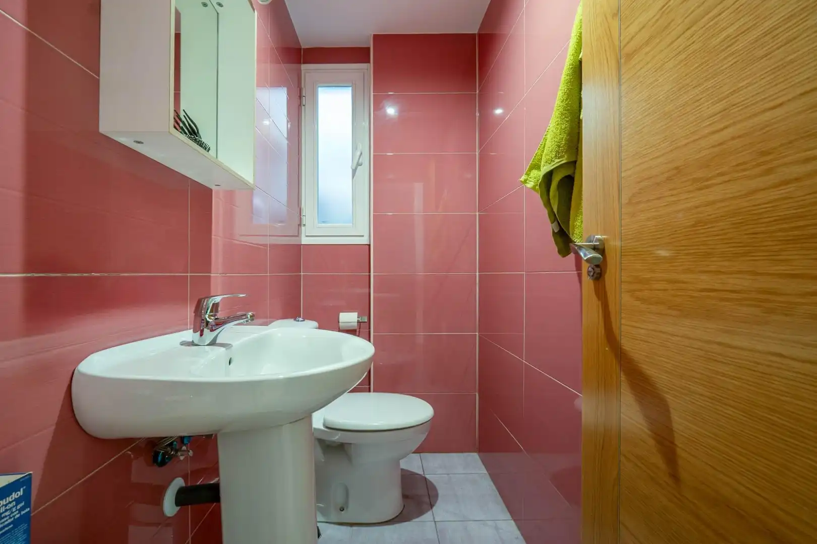 Bany de Casa o xalet en venda en Granada amb Calefacció, Terrassa i Traster