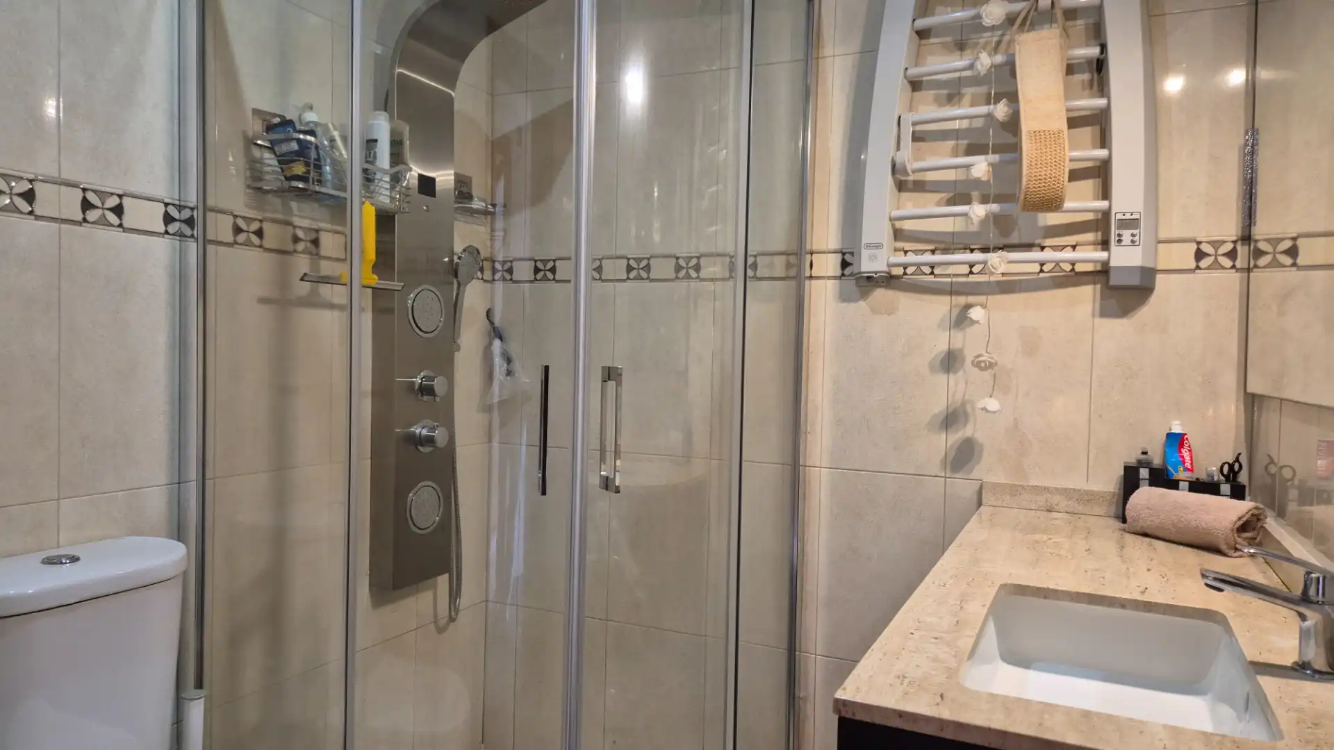 Bathroom of Detached homes for sale in Elche / Elx  with Air Conditioner, Heating and Terrace