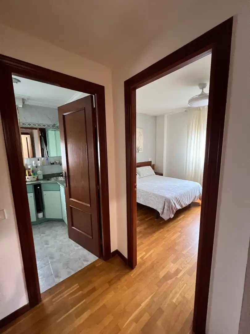 Habitación de Piso en venta en  Logroño con Calefacción, Terraza y Trastero