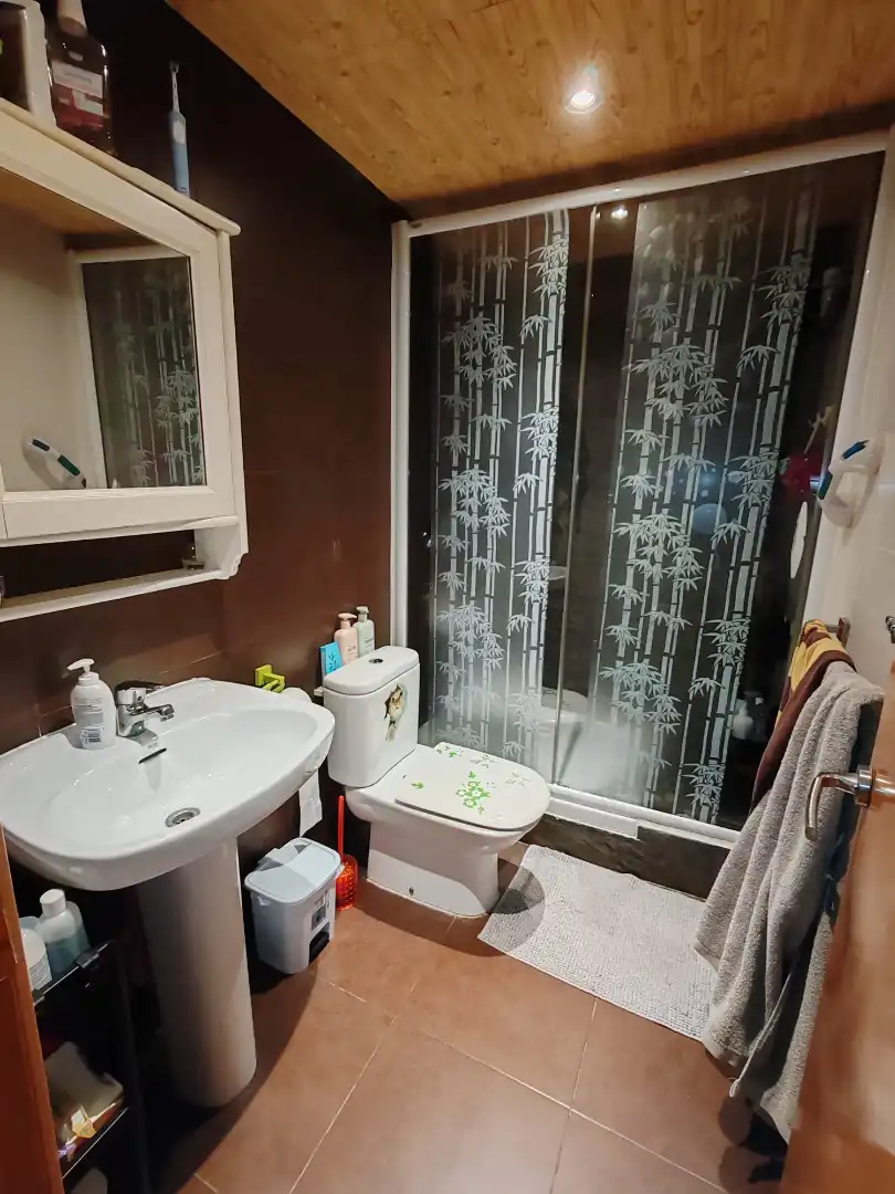 Baño de Piso en venta en Badalona con Aire acondicionado y Amueblado