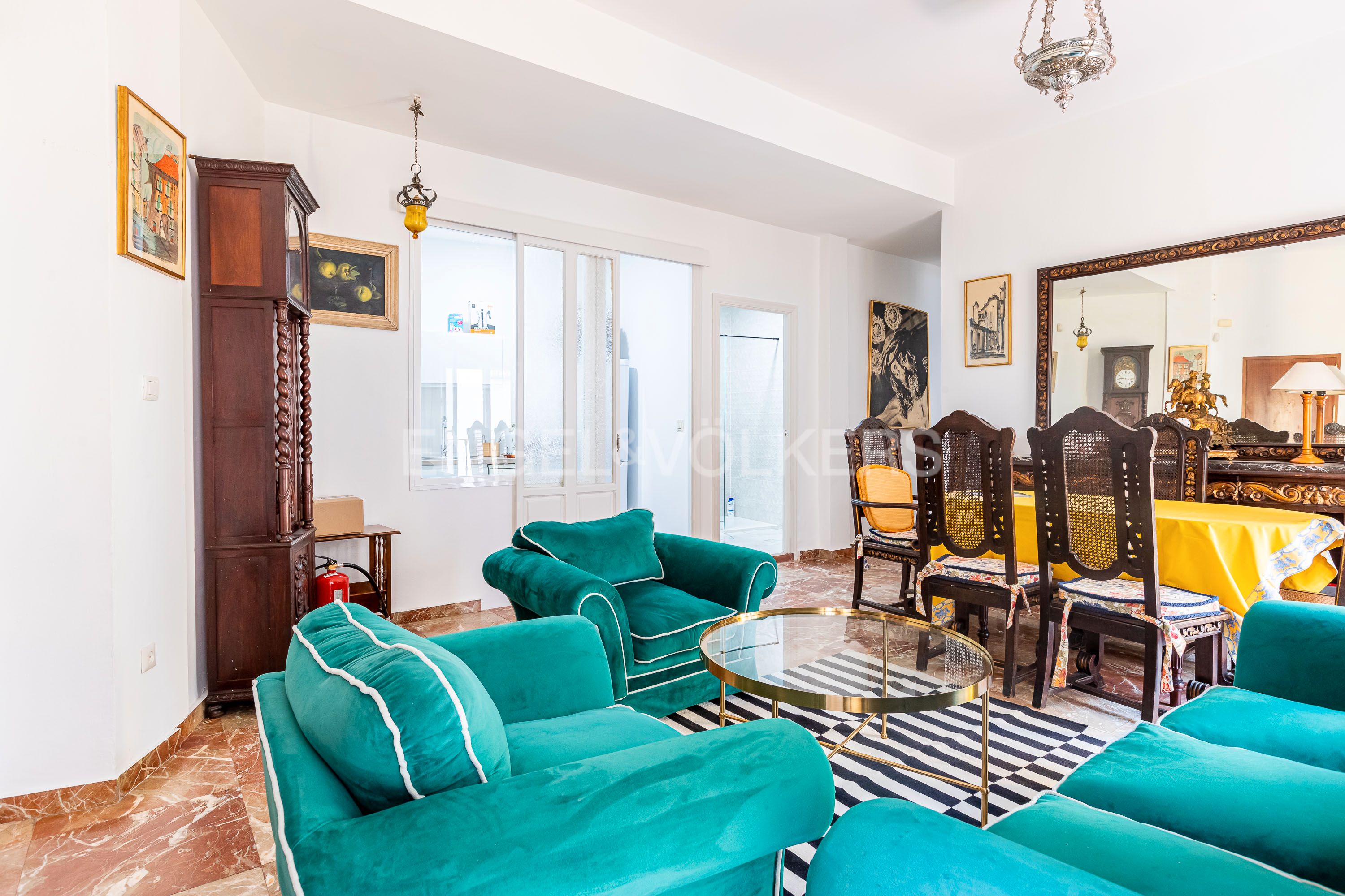 Sala d'estar de Apartament de lloguer en  Sevilla Capital amb Aire condicionat i Calefacció