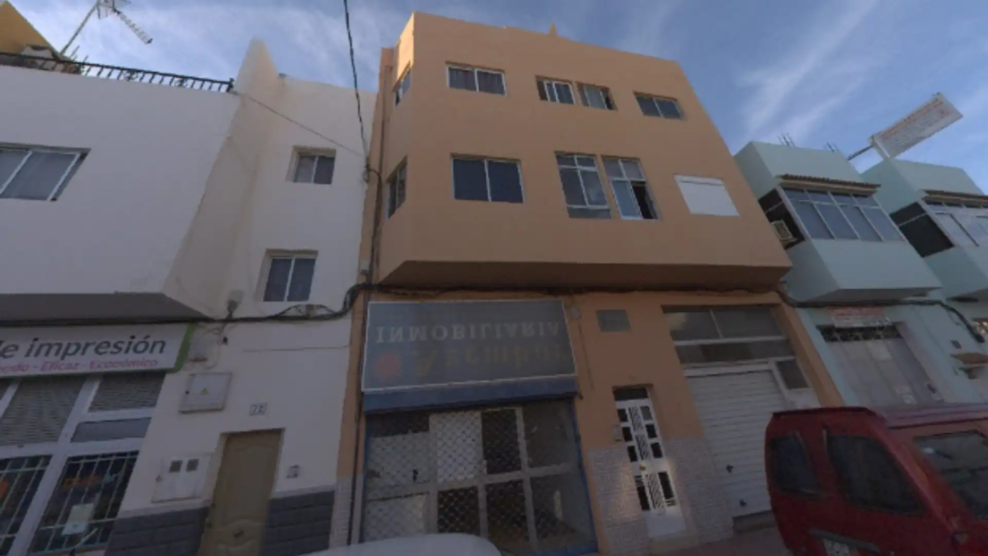 Flat for sale in Calle Primero De Mayo 70, Triana, Centro