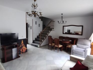 Maison mitoyenne avec balcon à vendre à Vejer