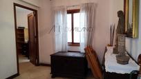 Living room of Flat for sale in Vigo   with Heating, Parquet flooring and Furnished