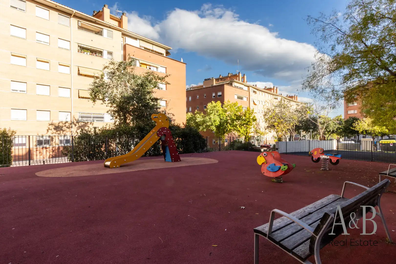 Vista exterior de Pis en venda en Can Feu - Gràcia