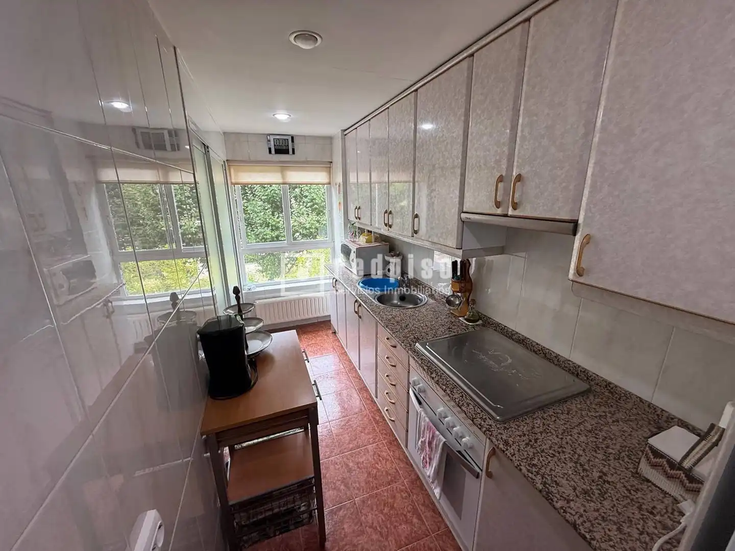 Cocina de Piso en venta en Madrid con Aire acondicionado, Calefacción y Jardín privado