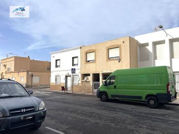 Casa in vendita a Calle de las Lomas