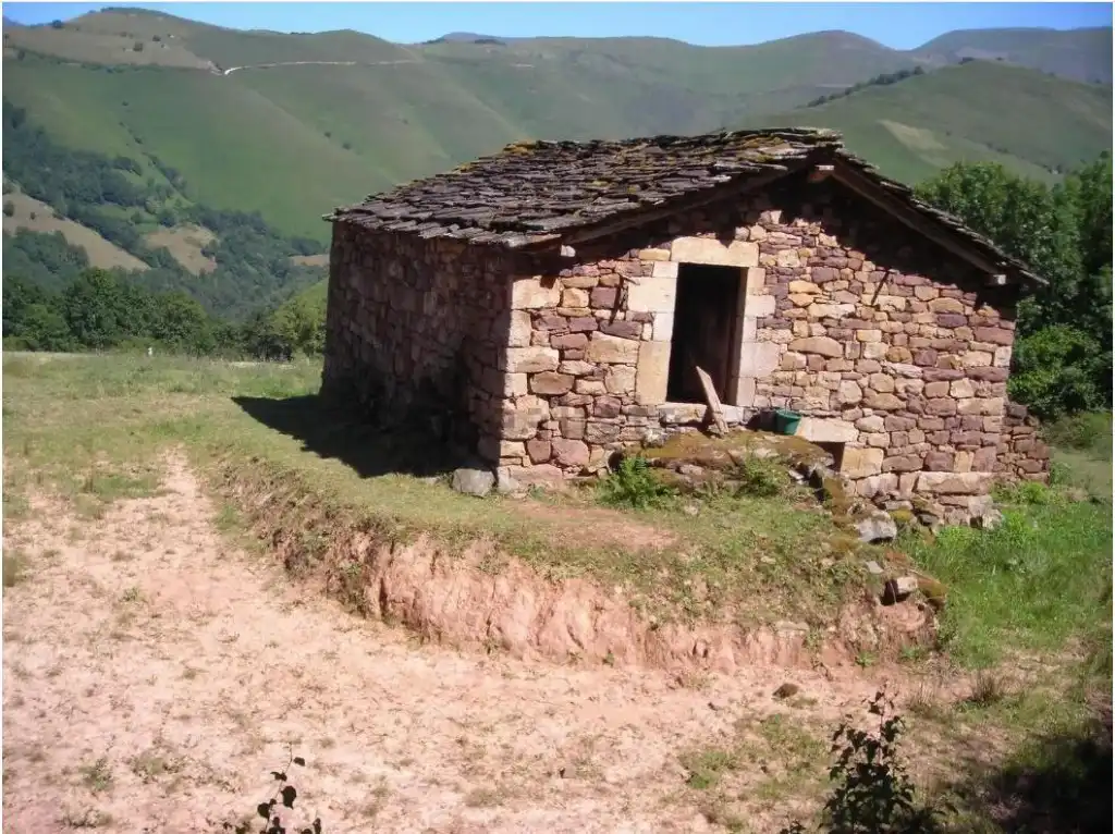 Xalet en venda a Vega de Pas